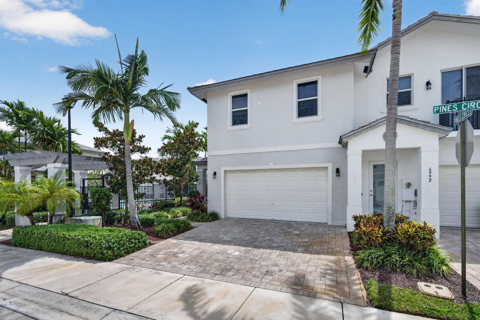 6994 Pines Circle, Coconut Creek, FL 33073 — zdjęcie 3