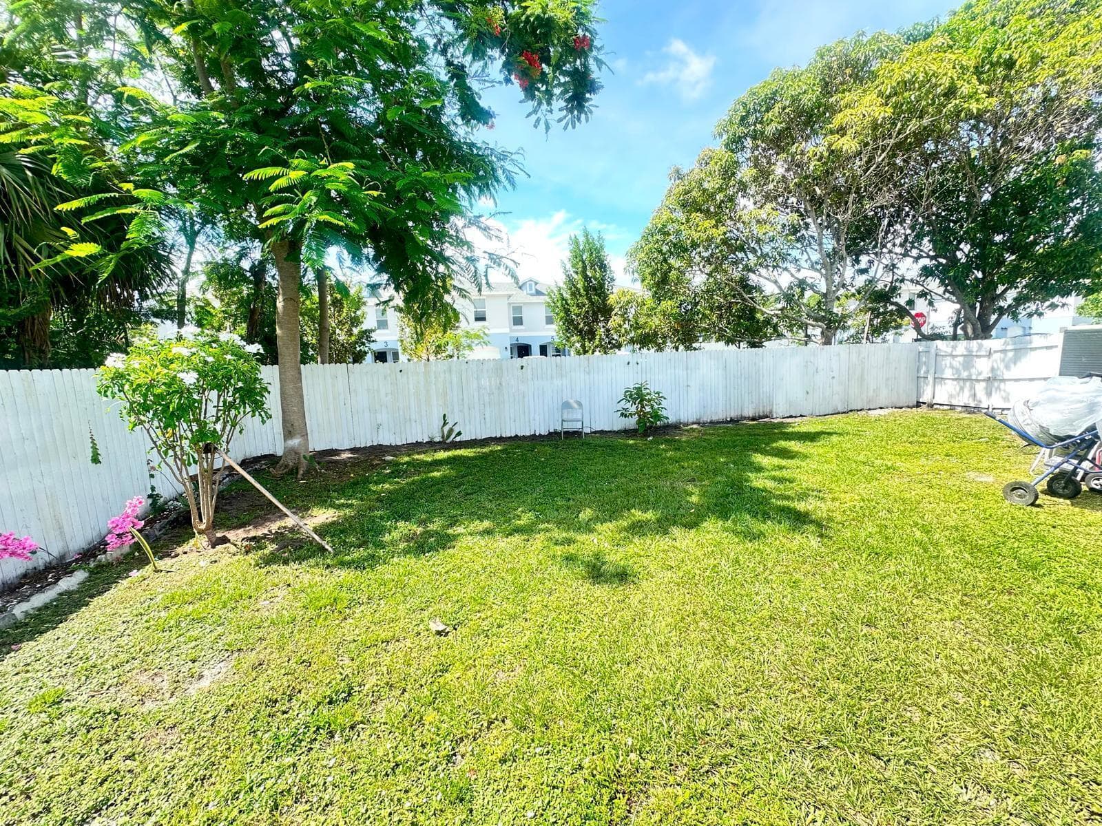 3842 Patio Court, FL 33461 — zdjęcie 2