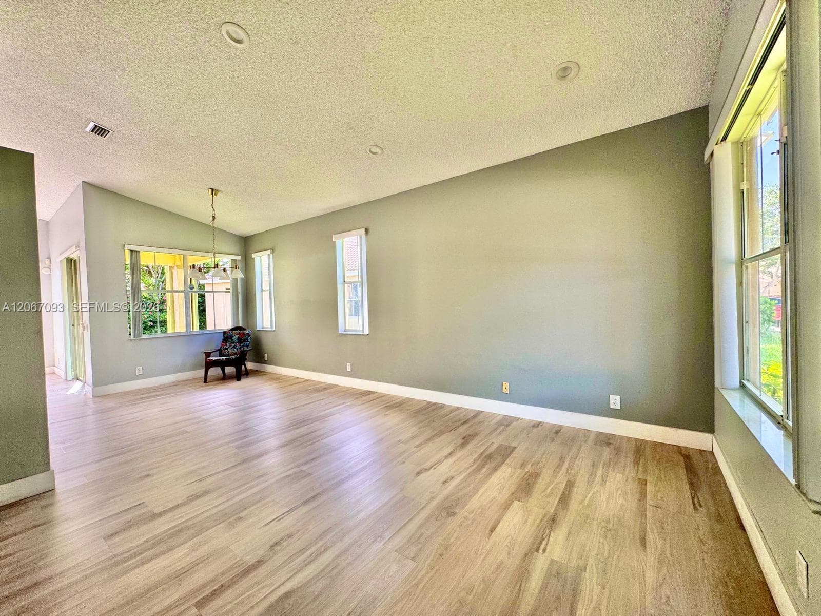 825 Falling Water Rd, Weston, FL 33326 — zdjęcie 5