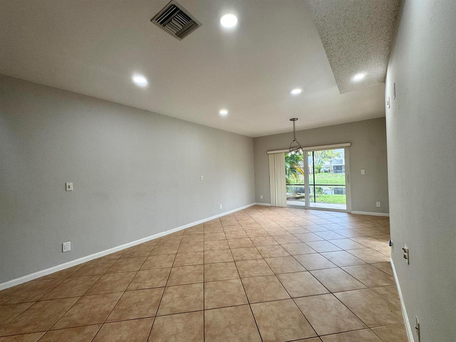 1877 DISCOVERY Way, Deerfield Beach, FL 33442 — zdjęcie 4