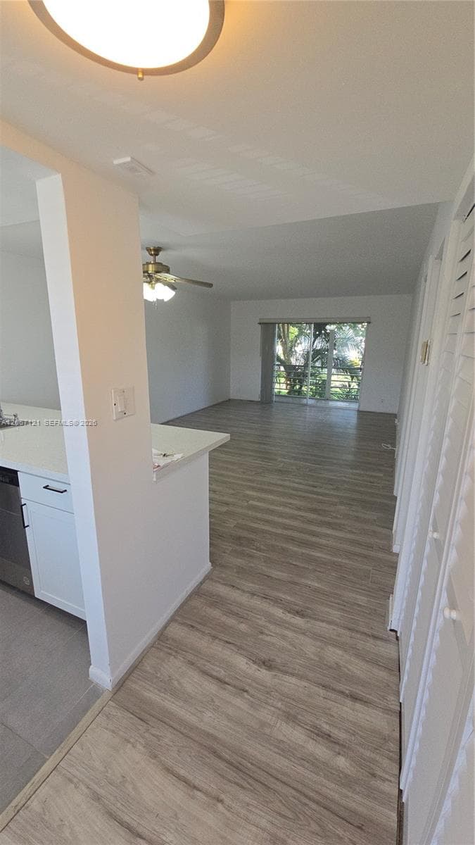 3511 Inverrary Dr # 205, Lauderhill, FL 33319