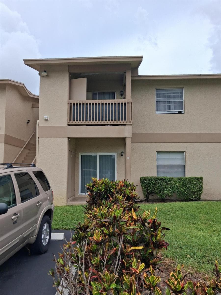 1822 ABBEY Road # 108, West Palm Beach, FL 33415