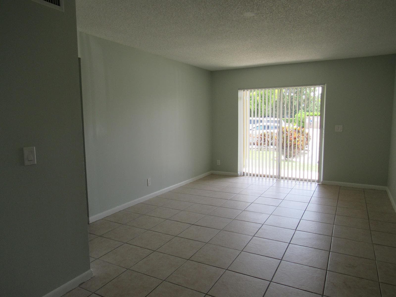 1822 ABBEY Road # 108, West Palm Beach, FL 33415 — zdjęcie 4