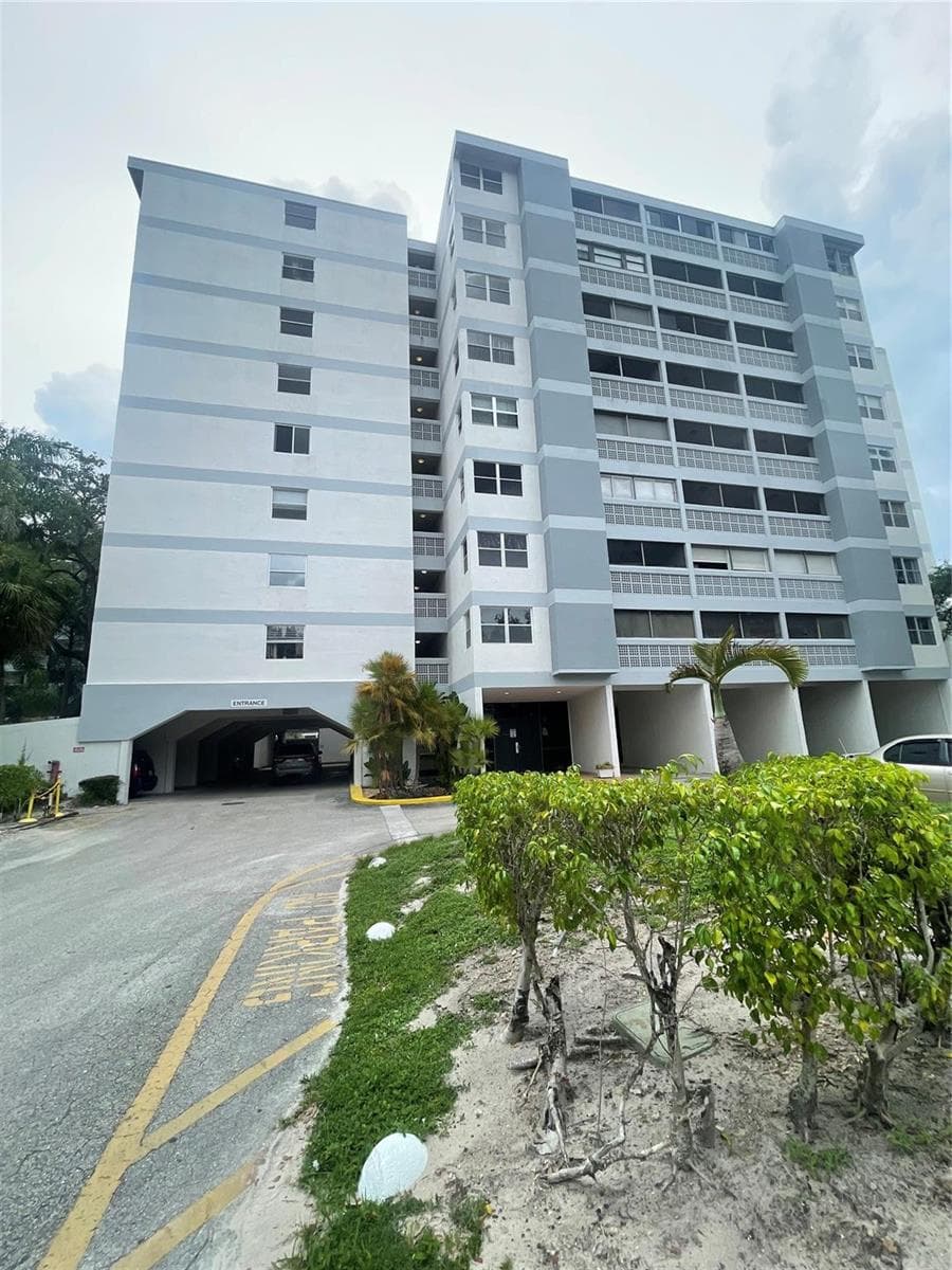 3301 SPANISH MOSS Terrace # 610, Lauderhill, FL 33319
