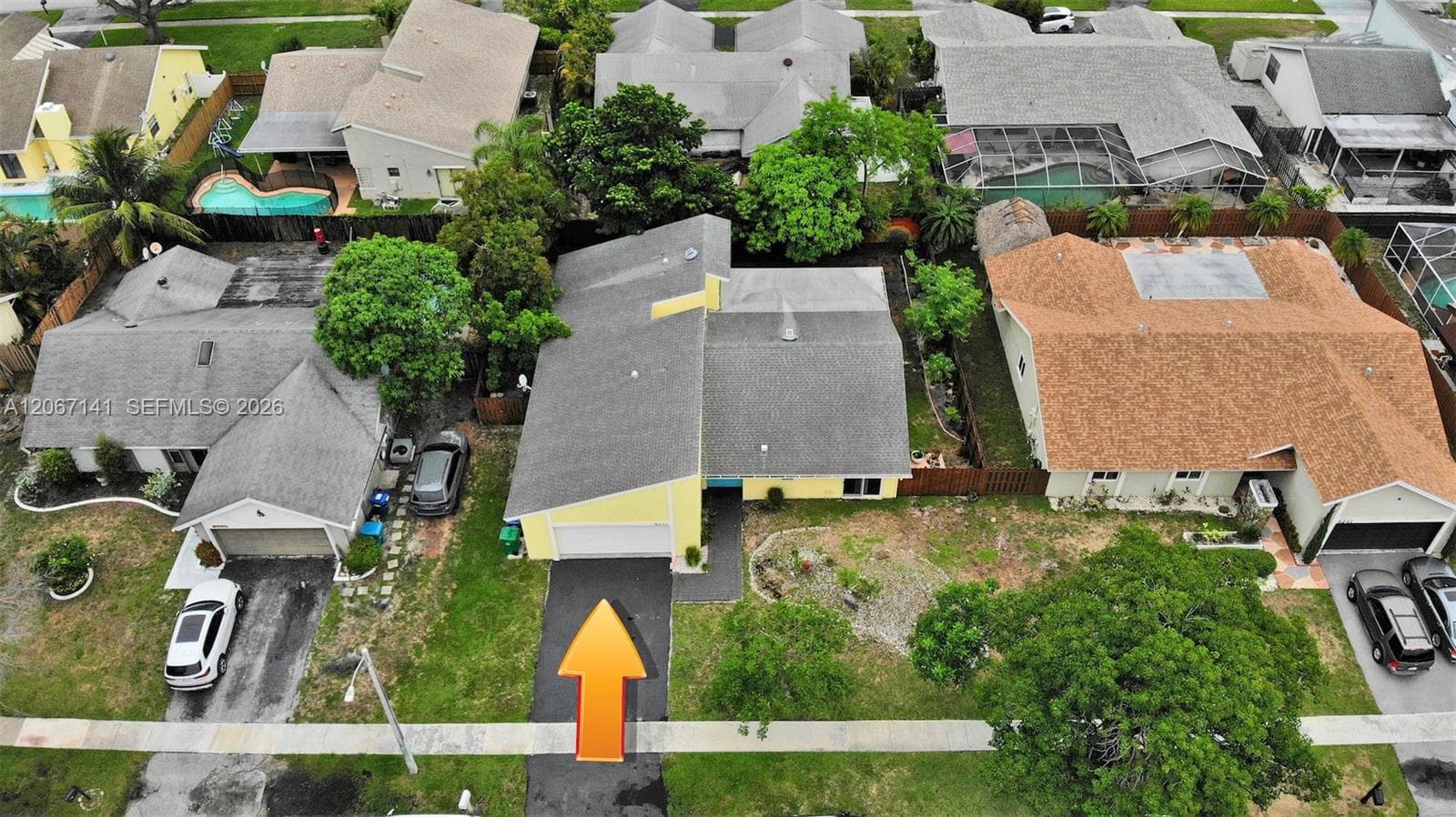 8251 NW 51st Ct, Lauderhill, FL 33351 — zdjęcie 2