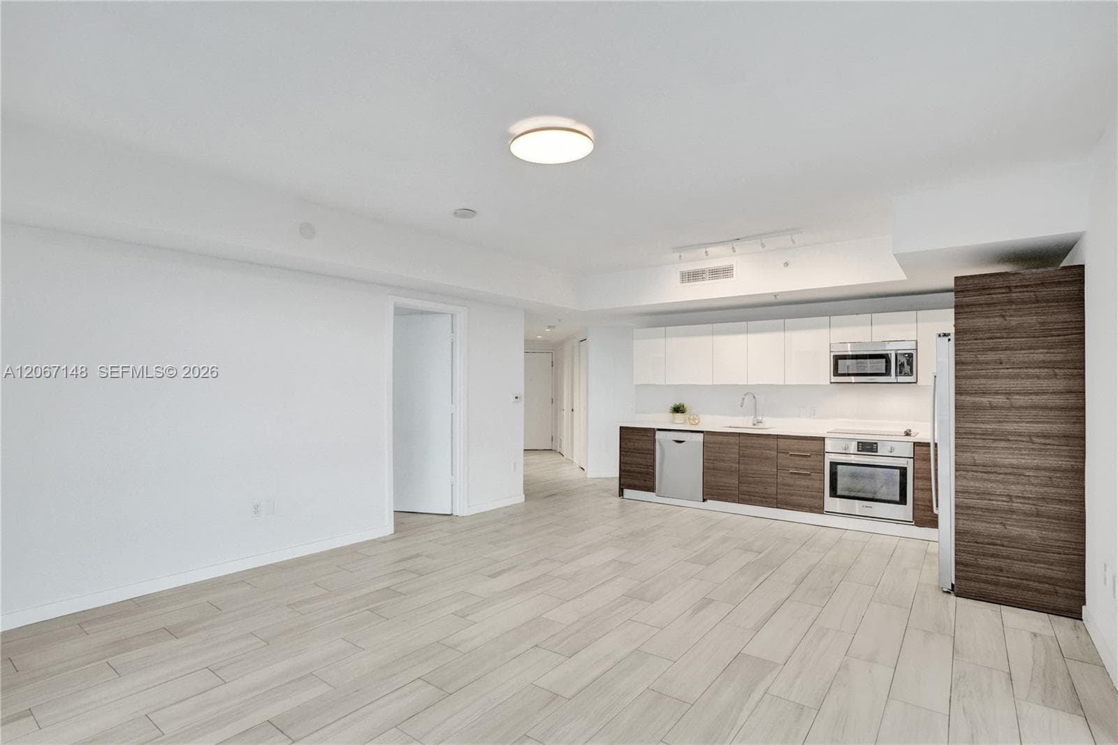 1010 SW 2nd Ave # 1708, Miami, FL 33130 — zdjęcie 4