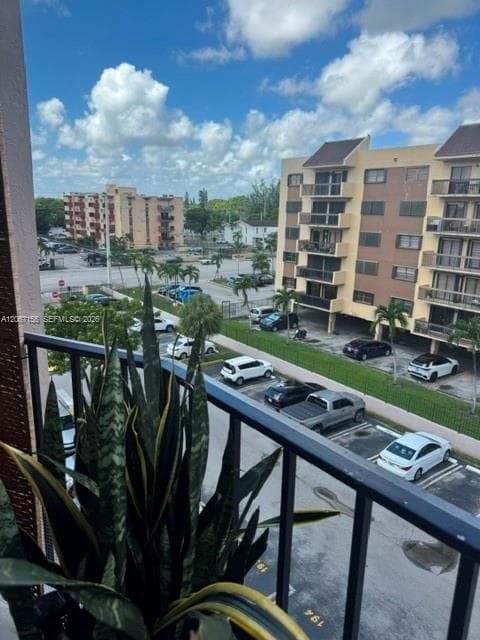 5201 NW 7th St # 506, Miami, FL 33126 — zdjęcie 3