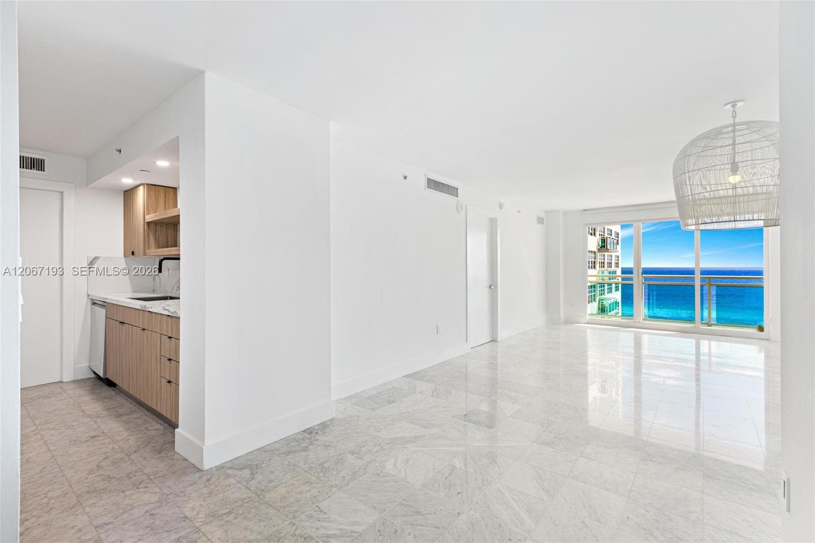 6917 Collins Ave # 1009, Miami Beach, FL 33141