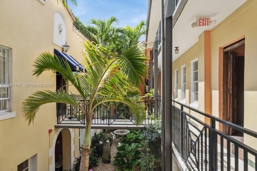 4812 Pine Tree Dr # 206, Miami Beach, FL 33140 — zdjęcie 3
