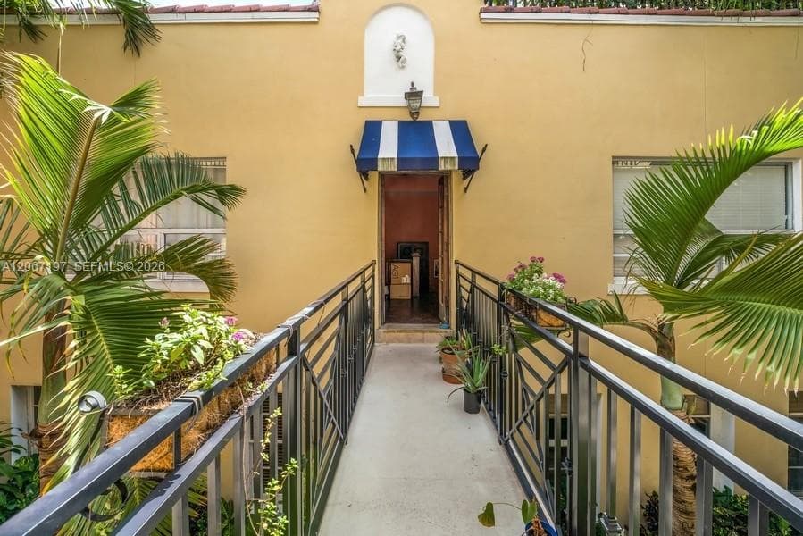 4812 Pine Tree Dr # 206, Miami Beach, FL 33140 — zdjęcie 4
