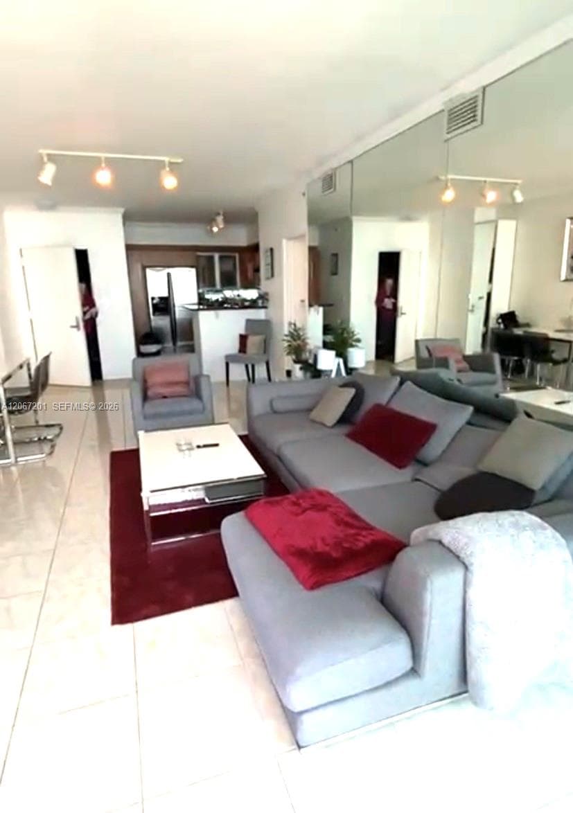 325 S Biscayne Blvd # 4214, Miami, FL 33131 — zdjęcie 2