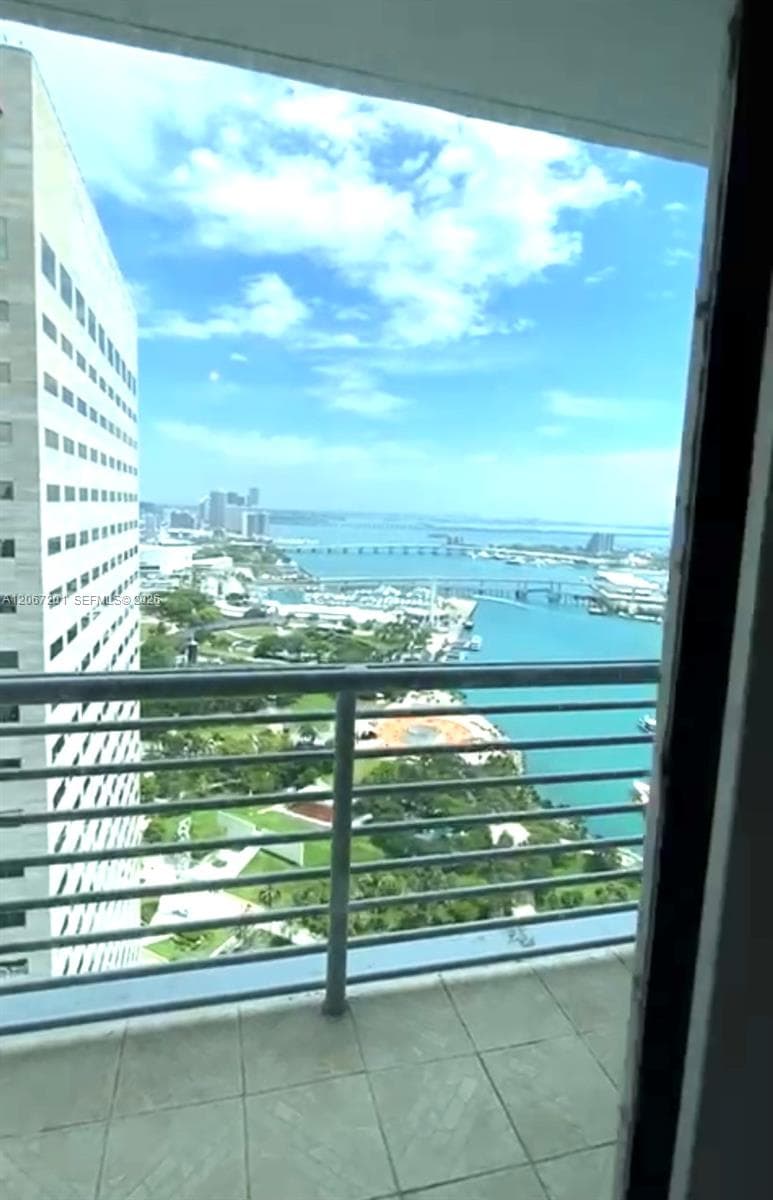 325 S Biscayne Blvd # 4214, Miami, FL 33131 — zdjęcie 3