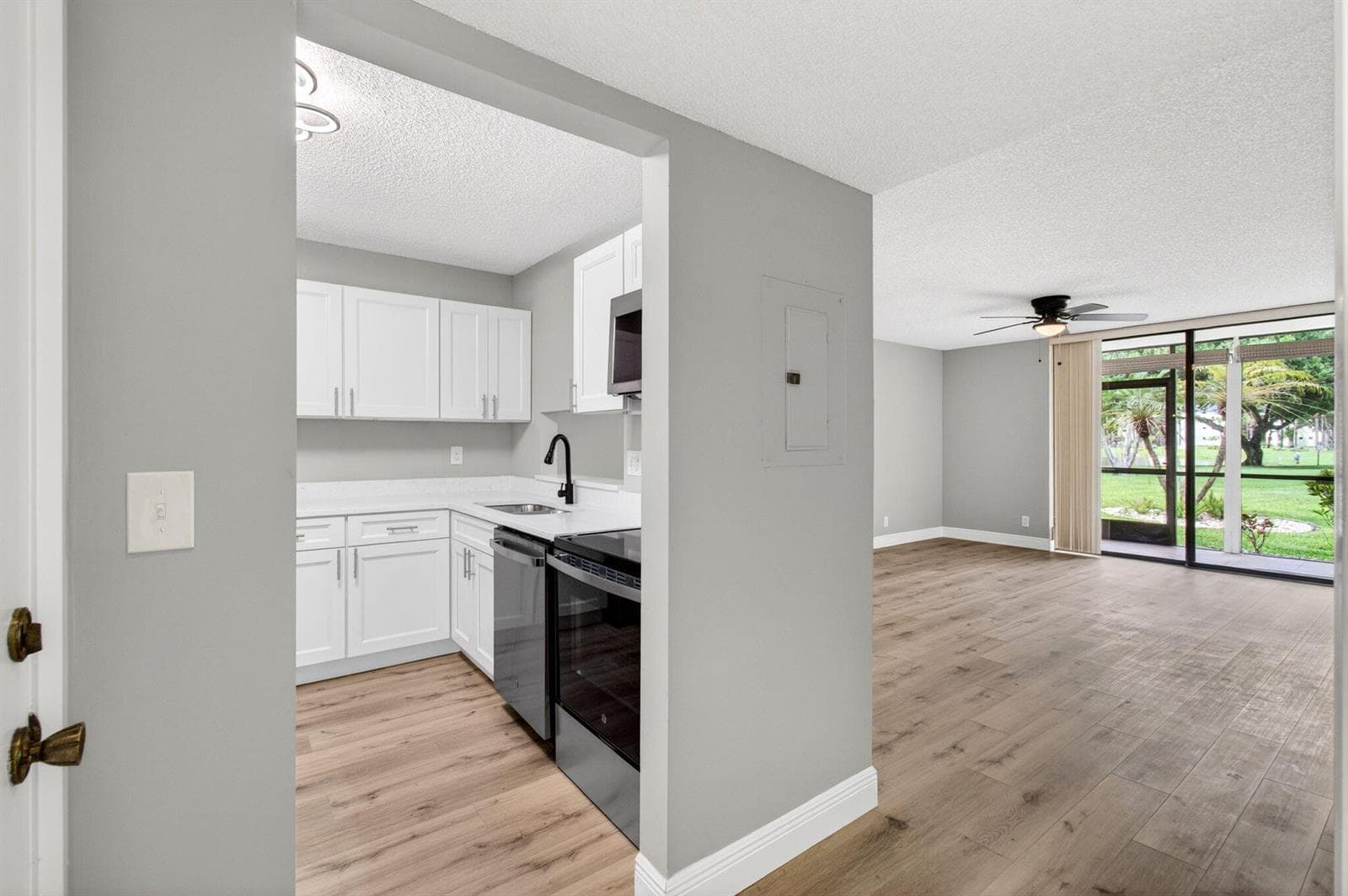 5340 Las Verdes Cr Las Verdes Circle # 109, Delray Beach, FL 33484