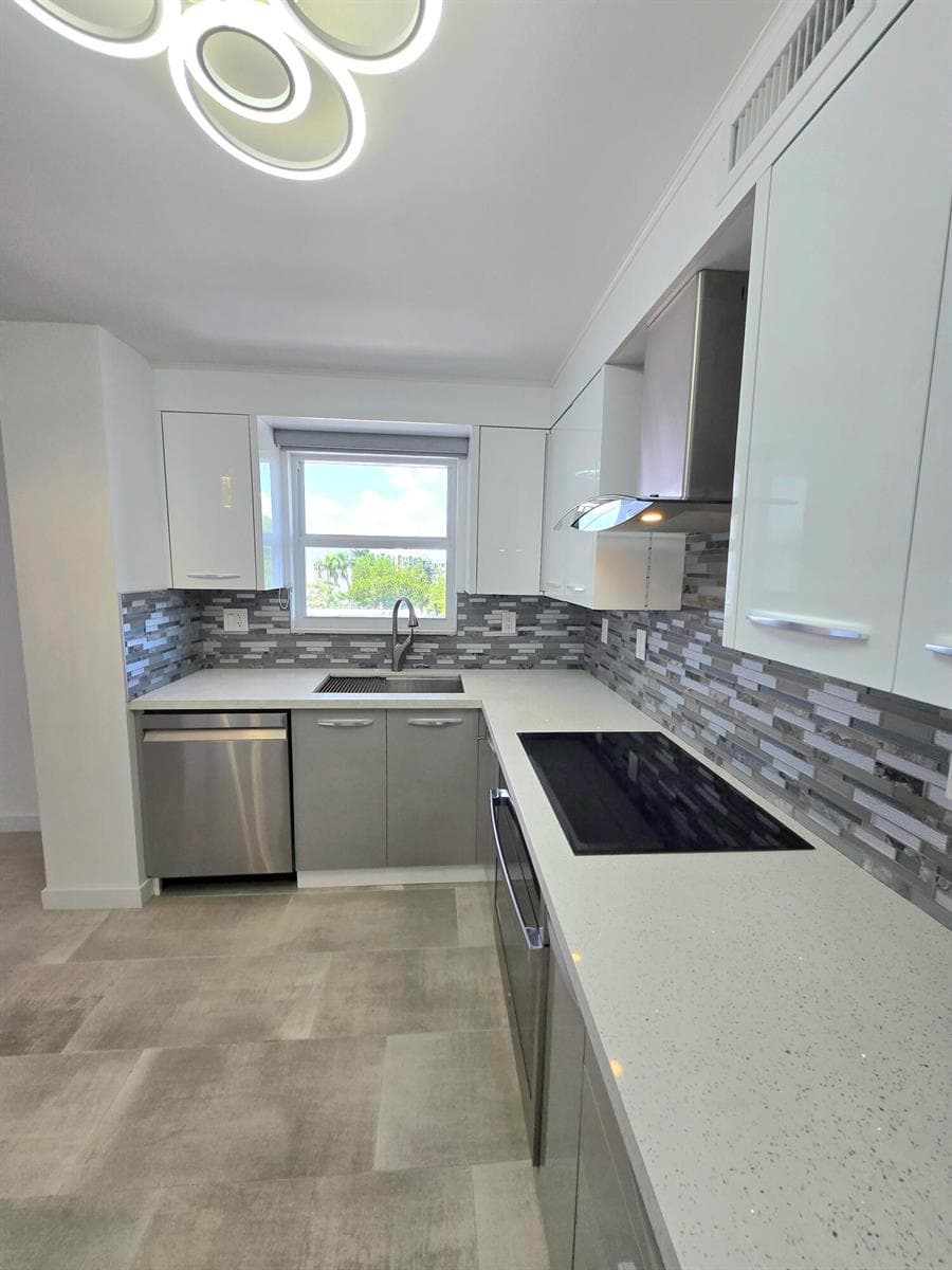 137 GOLDEN ISLES Drive # 414, Hallandale Beach, FL 33009 — zdjęcie 3
