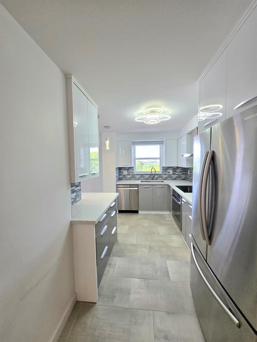 137 GOLDEN ISLES Drive # 414, Hallandale Beach, FL 33009 — zdjęcie 5