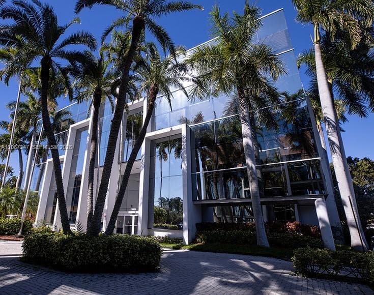16853 NE 2nd Ave # S200, North Miami Beach, FL 33162