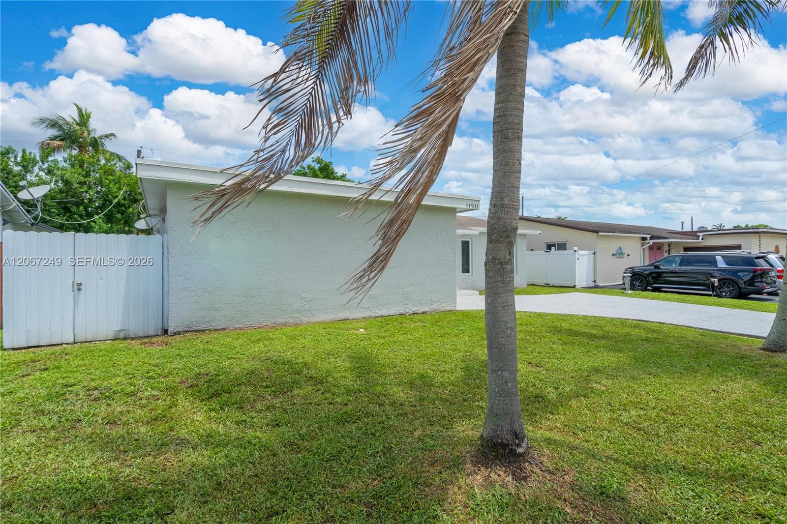 11911 NW 32nd Mnr, Sunrise, FL 33323 — zdjęcie 3