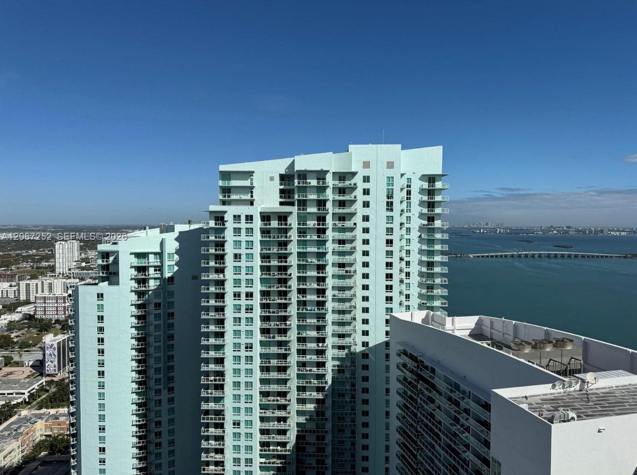 488 NE 18th St # 5005, Miami, FL 33132 — zdjęcie 4