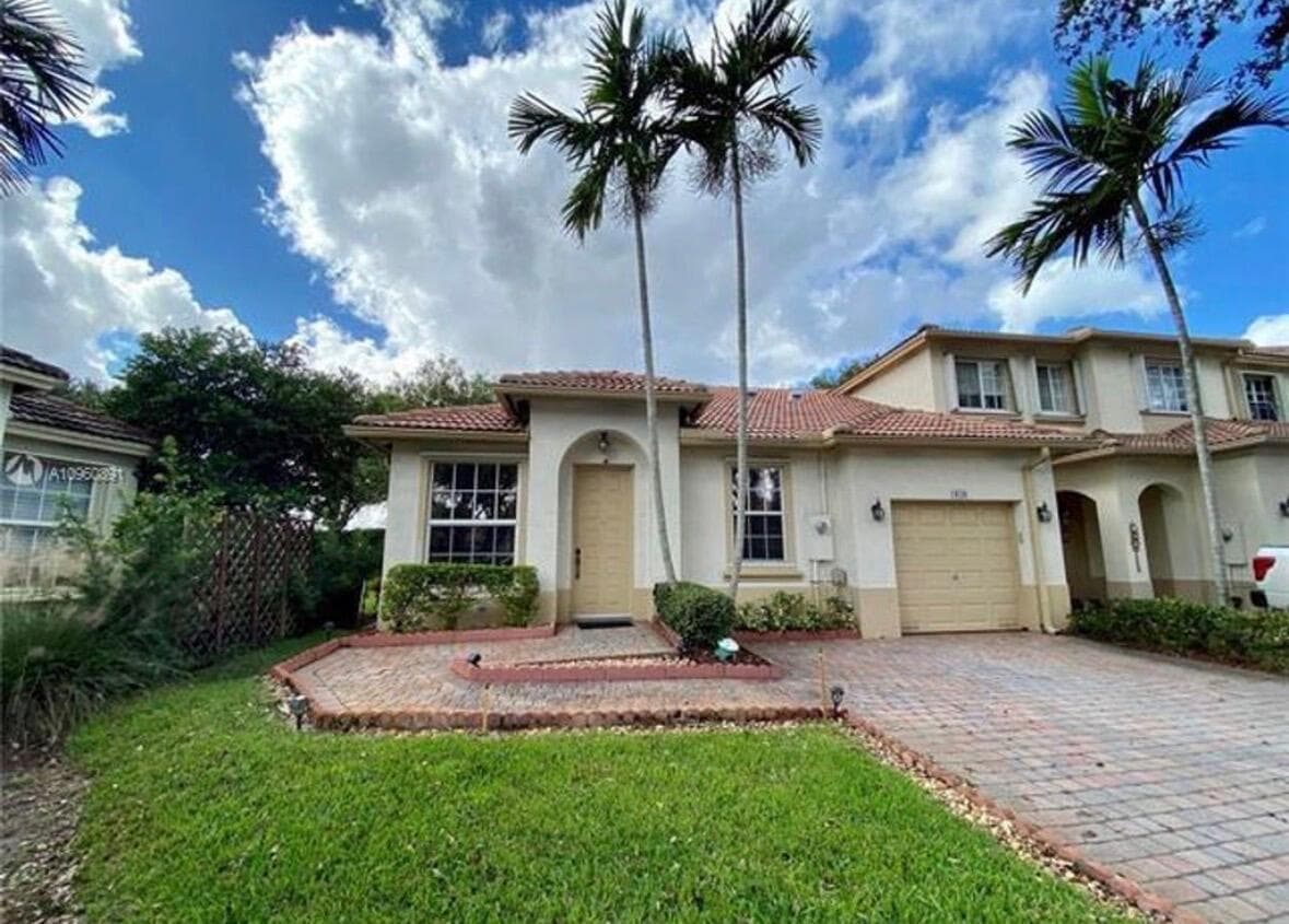 1828 NW 79TH Way NW, Pembroke Pines, FL 33024