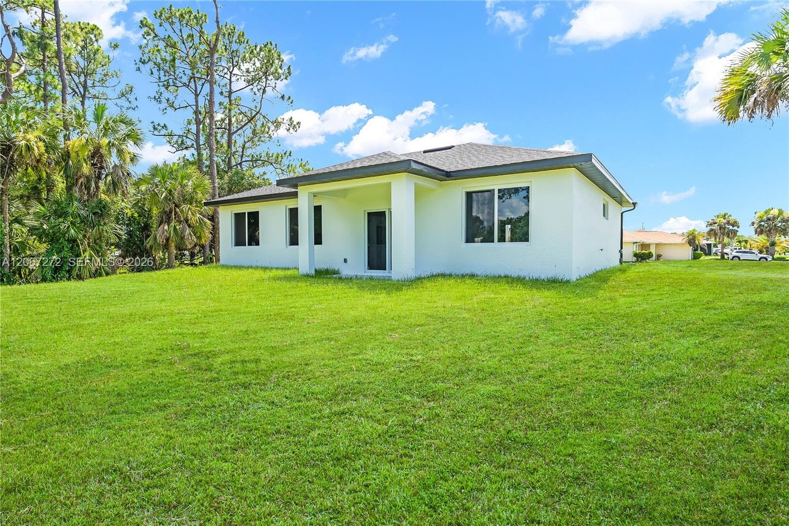 718 718 Robert AVE, Lehigh Acres, FL 33936 — zdjęcie 2