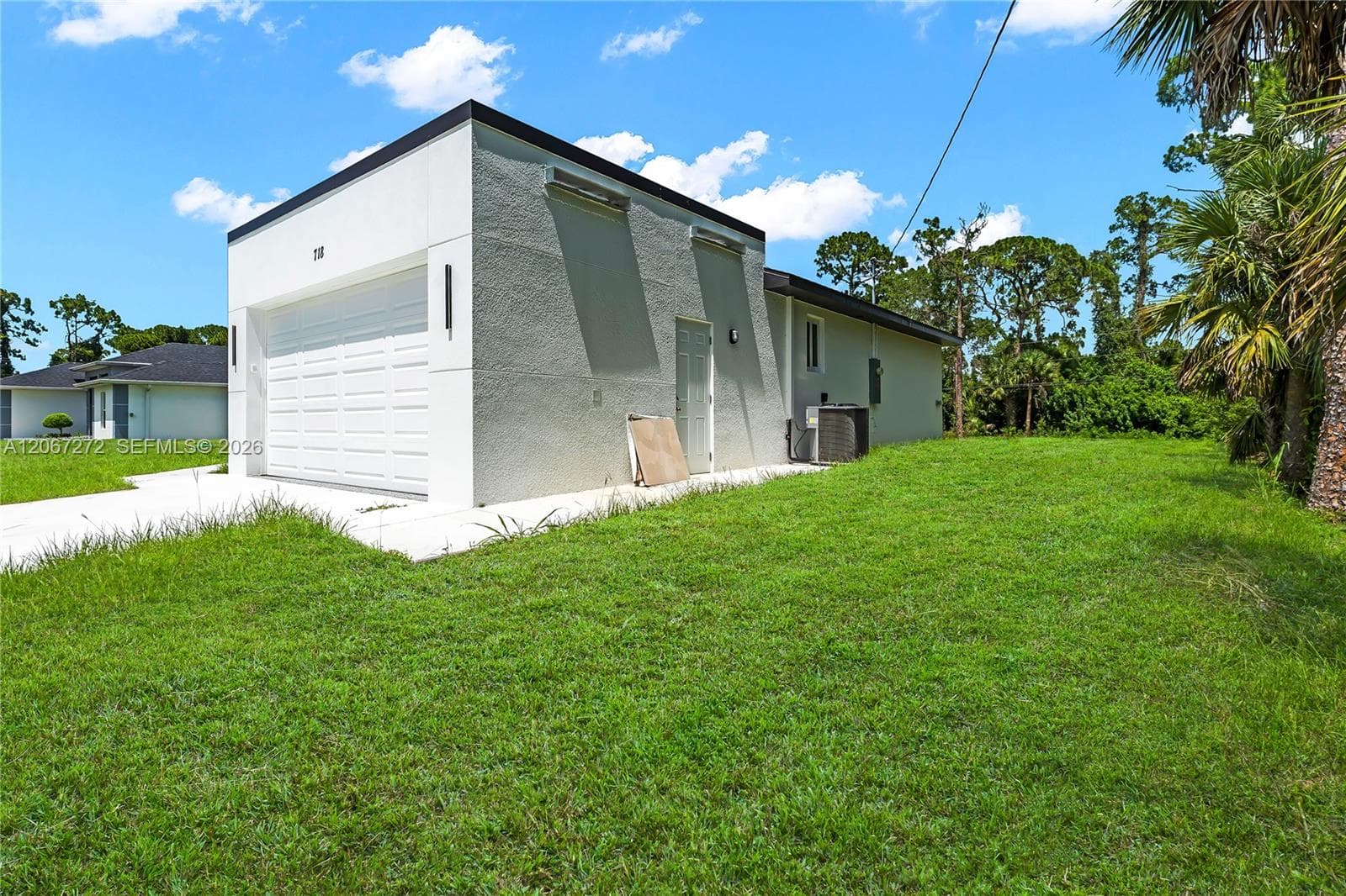 718 718 Robert AVE, Lehigh Acres, FL 33936 — zdjęcie 4