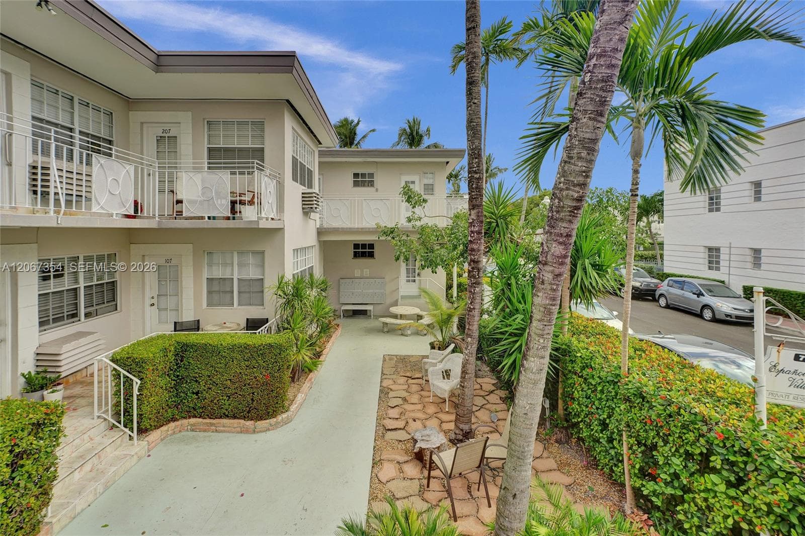 717 Espanola Way # 205, Miami Beach, FL 33139