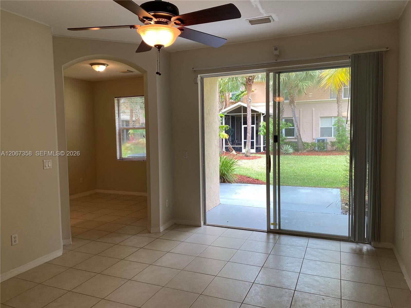 112 Wakulla Springs Way, Royal Palm Beach, FL 33411 — zdjęcie 2