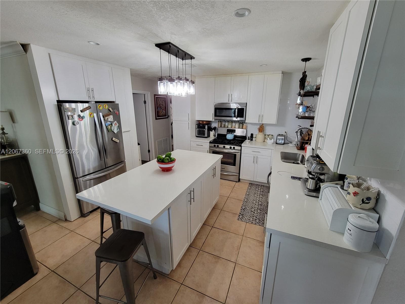 1316 W 61st Pl, Hialeah, FL 33012 — zdjęcie 3