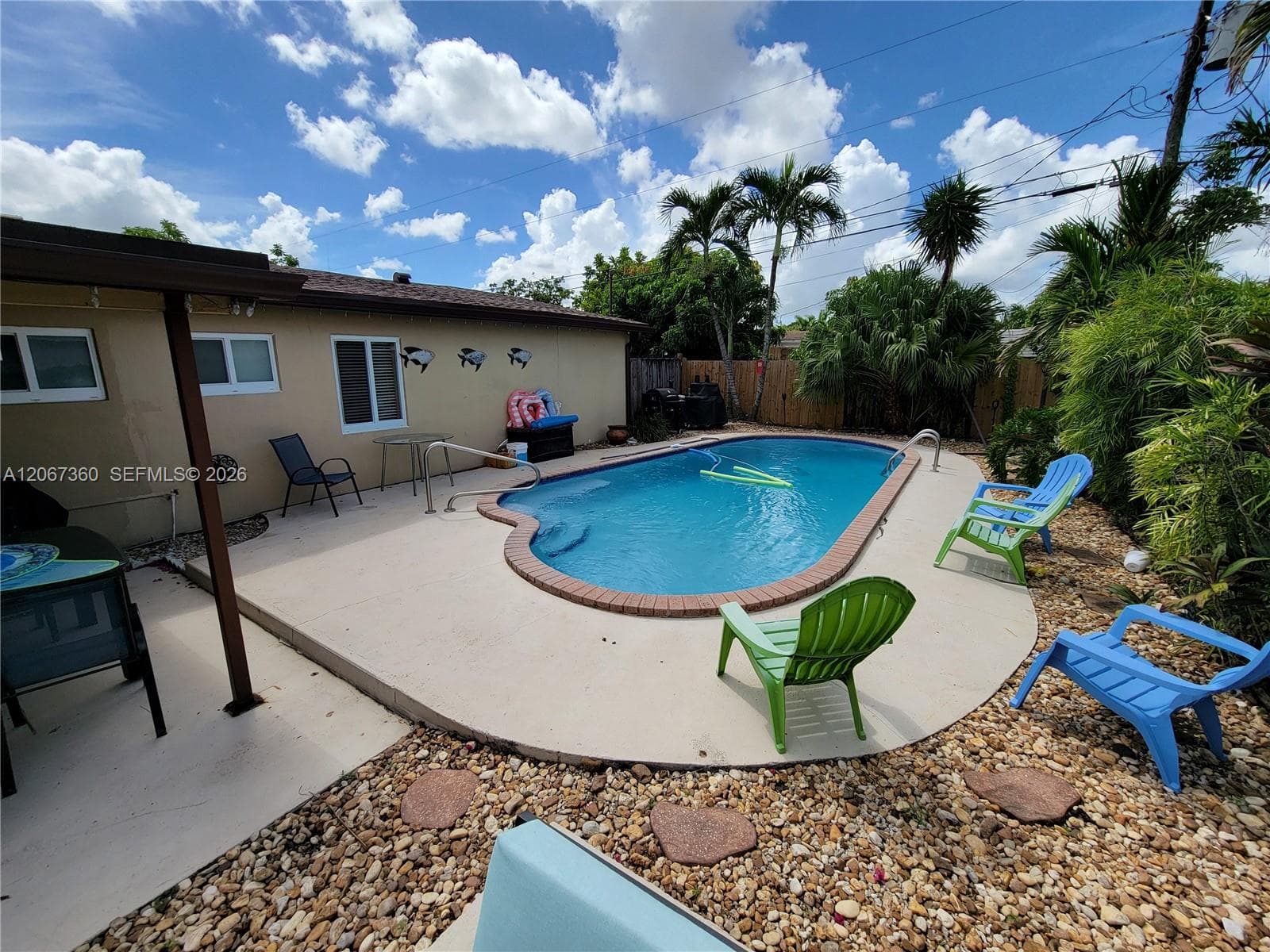 1316 W 61st Pl, Hialeah, FL 33012 — zdjęcie 5
