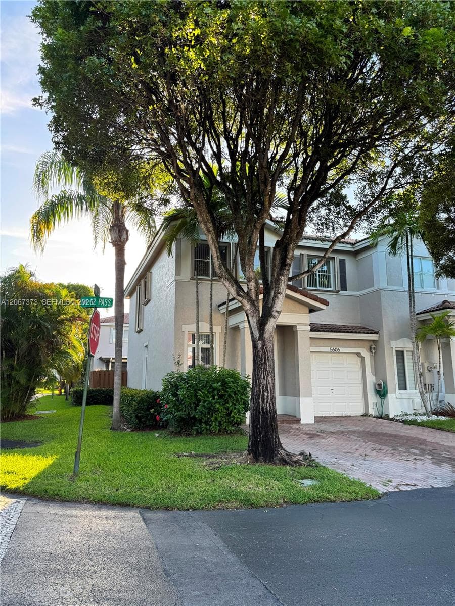 5606 NW 112th Psge, Doral, FL 33178 — zdjęcie 2