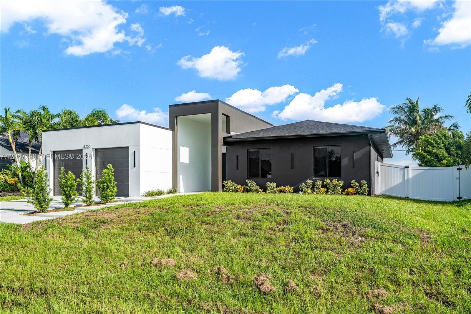 2700 2700 SW Ember Ter, Cape Coral, FL 33991 — zdjęcie 2