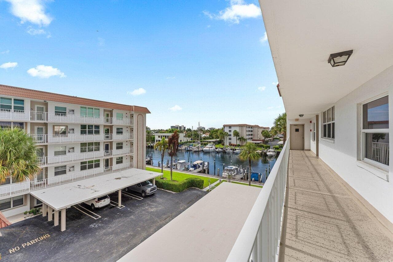 910 Dogwood Drive # 444, Delray Beach, FL 33483 — zdjęcie 2