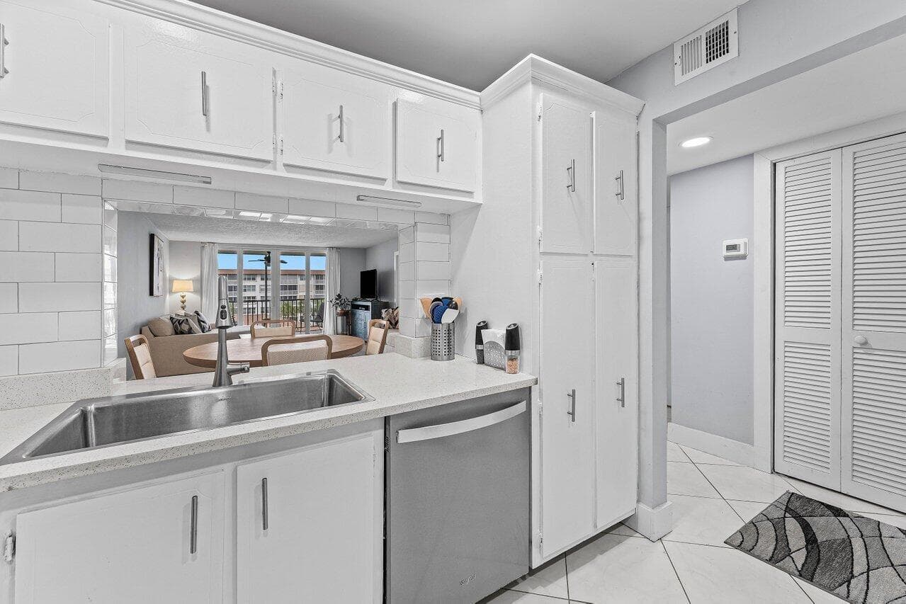 910 Dogwood Drive # 444, Delray Beach, FL 33483 — zdjęcie 5
