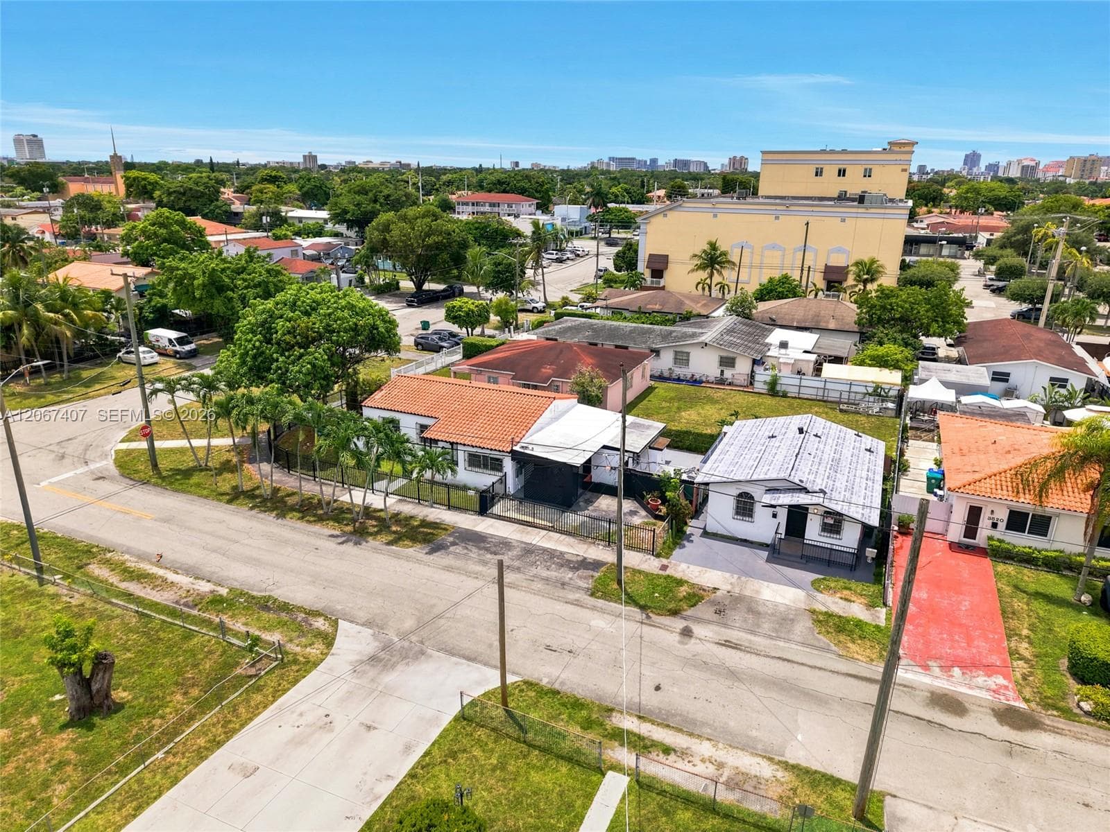 3500 NW 1st St, Miami, FL 33125 — zdjęcie 4