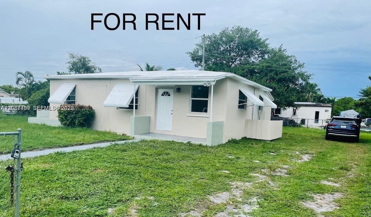 12330 NW 17th Ct # 12330, Miami, FL 33167 — zdjęcie 2