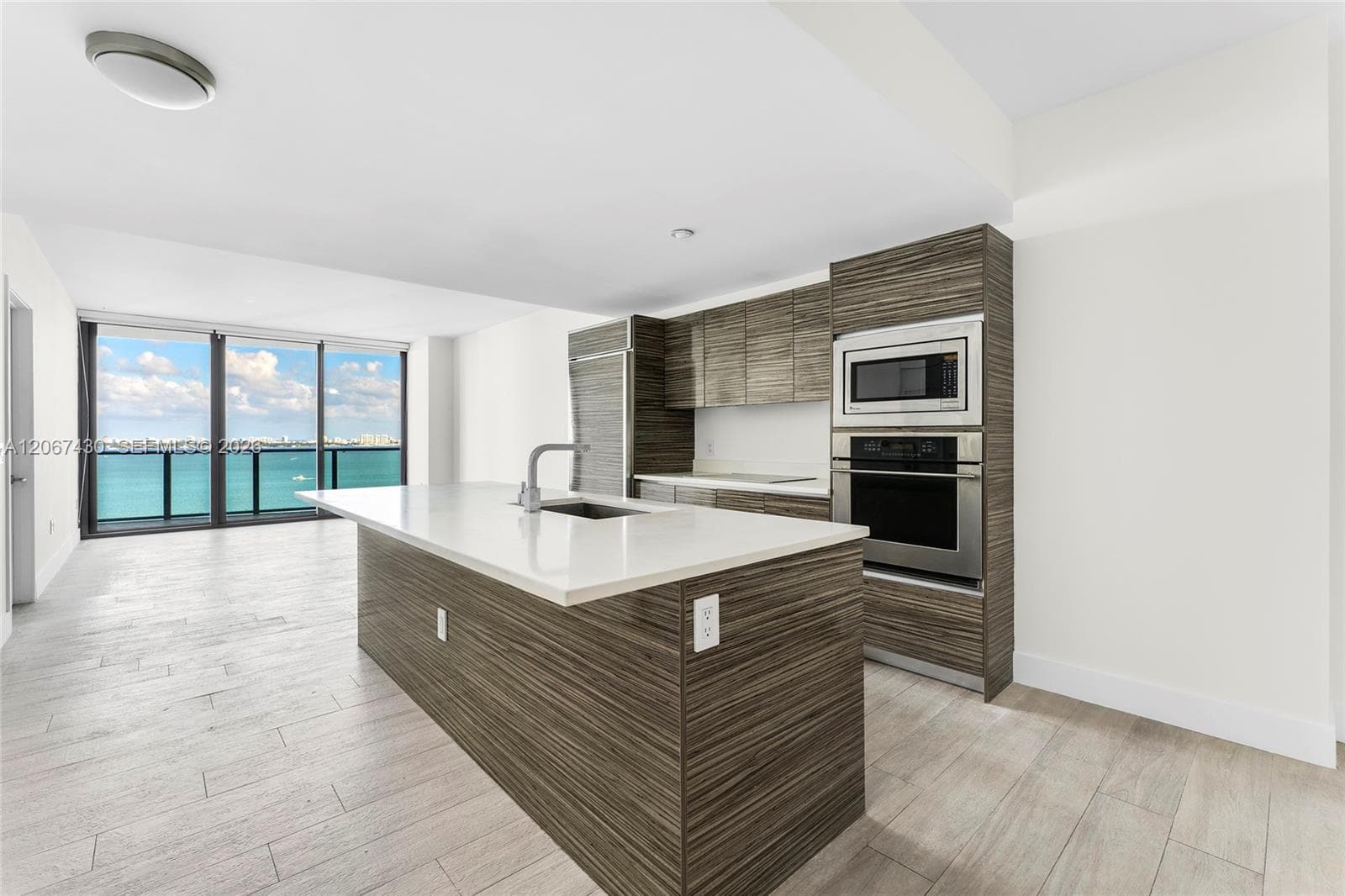 460 NE 28th St # 1803, Miami, FL 33137
