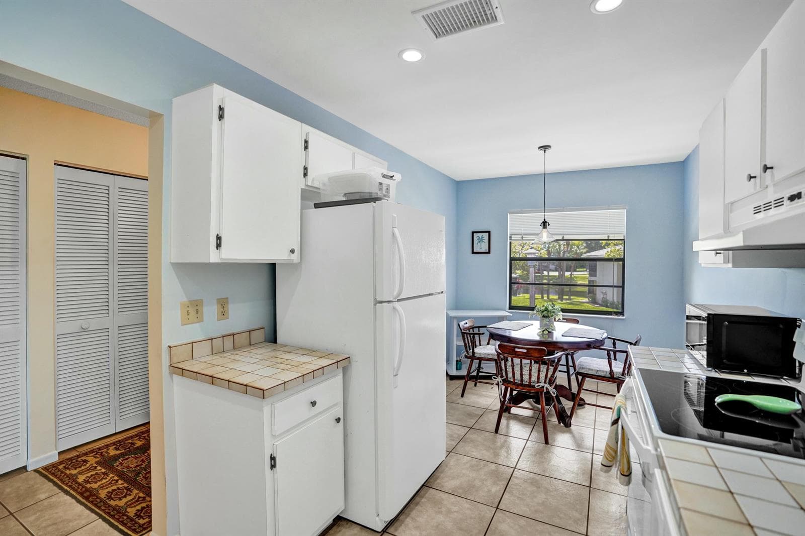 19 STRATFORD Drive E # Unit F, Boynton Beach, FL 33436 — zdjęcie 4
