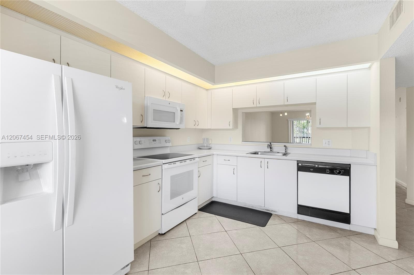 13705 SW 12th St # 208B, Pembroke Pines, FL 33027 — zdjęcie 4