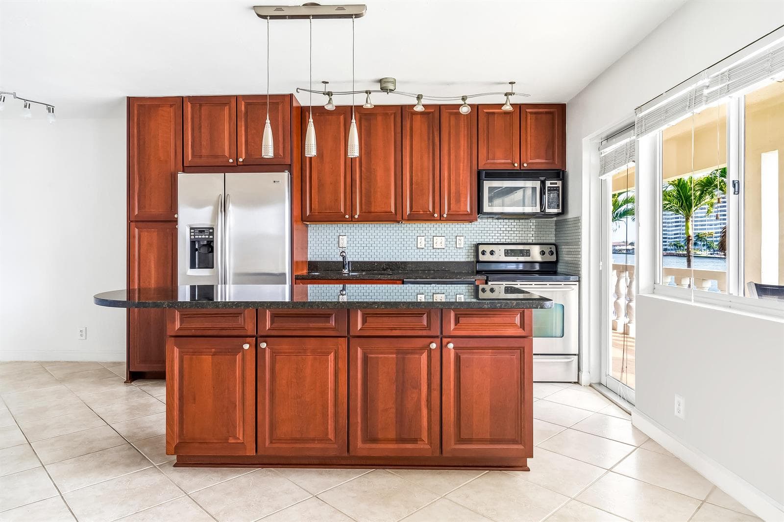 2895 NE 32ND Street # 207, Fort Lauderdale, FL 33306 — zdjęcie 2