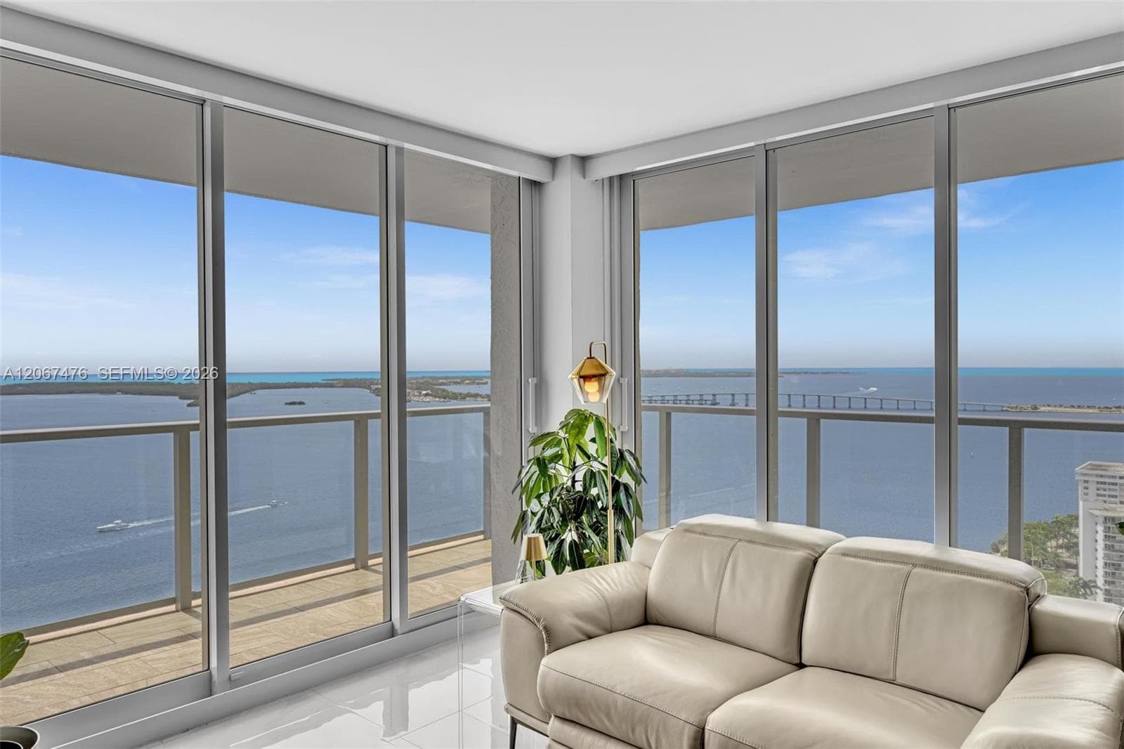 1155 Brickell Bay Dr # 3211, Miami, FL 33131