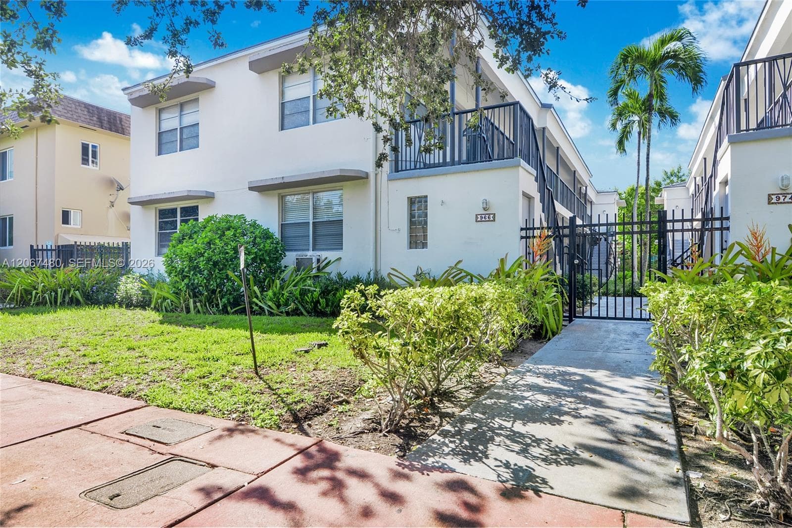 974 Biarritz Dr # 11, Miami Beach, FL 33141 — zdjęcie 4