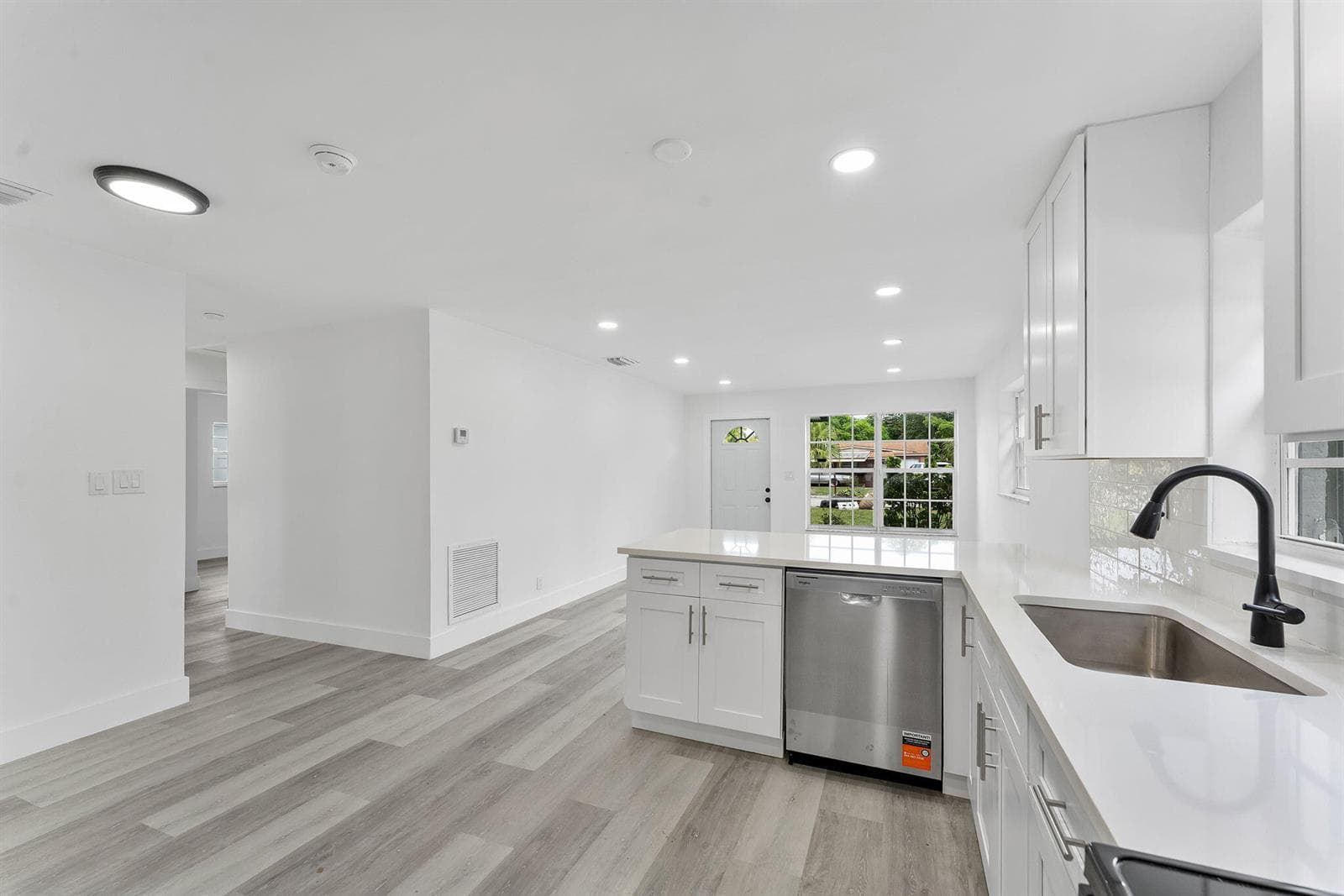 441 NW 2ND Avenue, Deerfield Beach, FL 33441 — zdjęcie 3