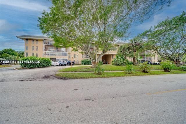 4848 NW 24th Ct # 230, Lauderdale Lakes, FL 33313 — zdjęcie 3