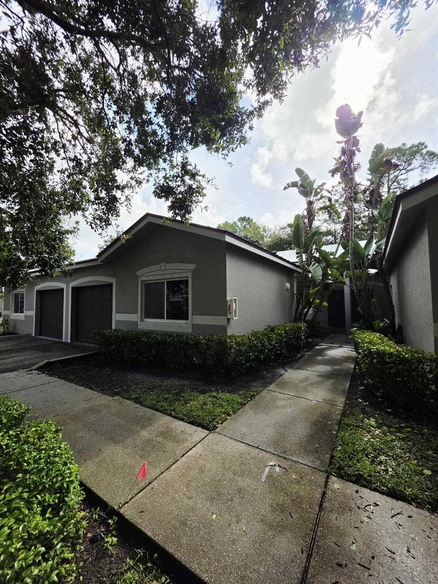 260 Crestwood Circle # 102, Royal Palm Beach, FL 33411