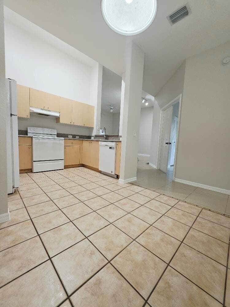 260 Crestwood Circle # 102, Royal Palm Beach, FL 33411 — zdjęcie 4