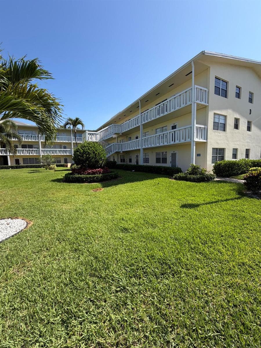 166 Dorset D, Boca Raton, FL 33434