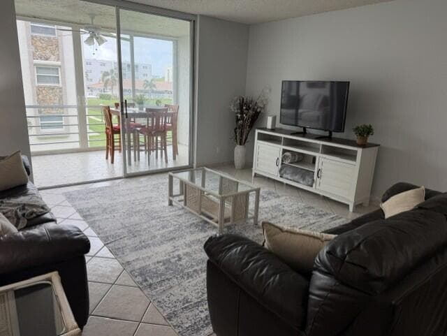 315 SE 11TH Terrace # 203, Dania Beach, FL 33004 — zdjęcie 3