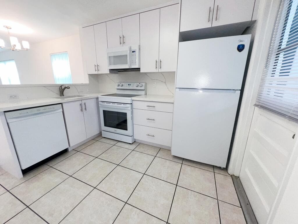 3777 NW 78TH Avenue # 46E, Davie, FL 33024 — zdjęcie 5
