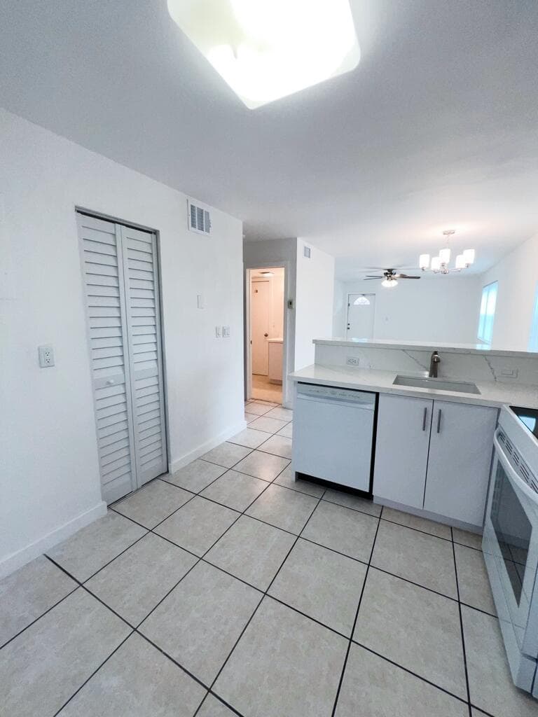 3777 NW 78TH Avenue # 46E, Davie, FL 33024 — zdjęcie 4