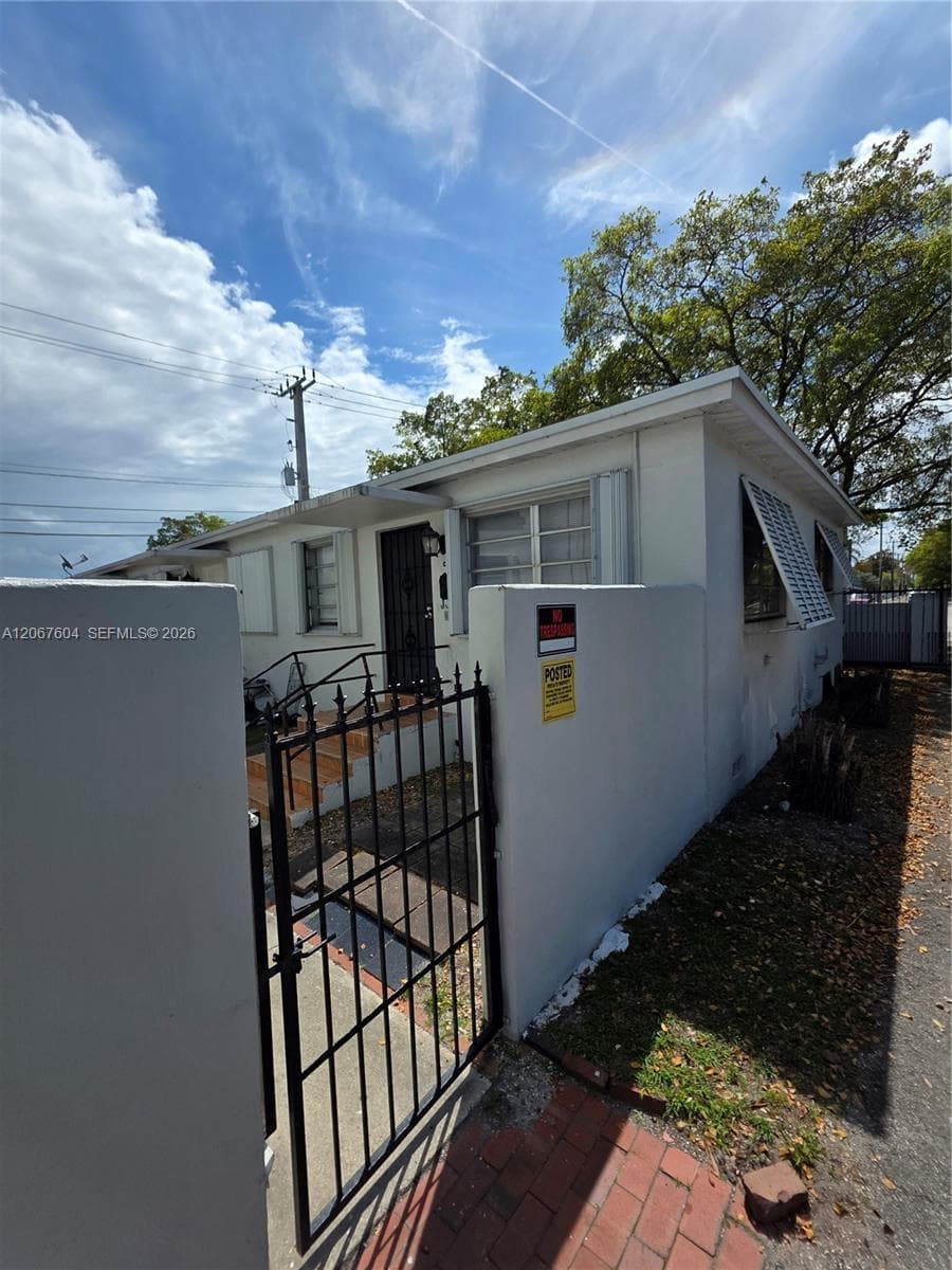85 Esplanade Dr # C, Miami Springs, FL 33166 — zdjęcie 3